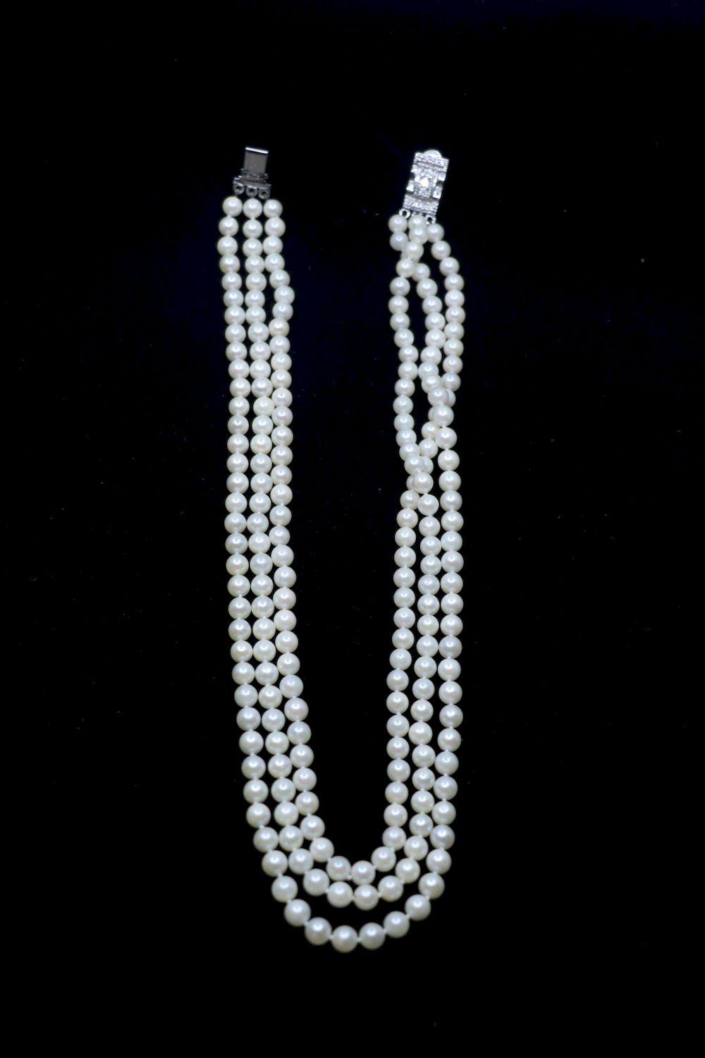 Vintage 14K White Gold Diamond Muti-Stand Pearl Necklace