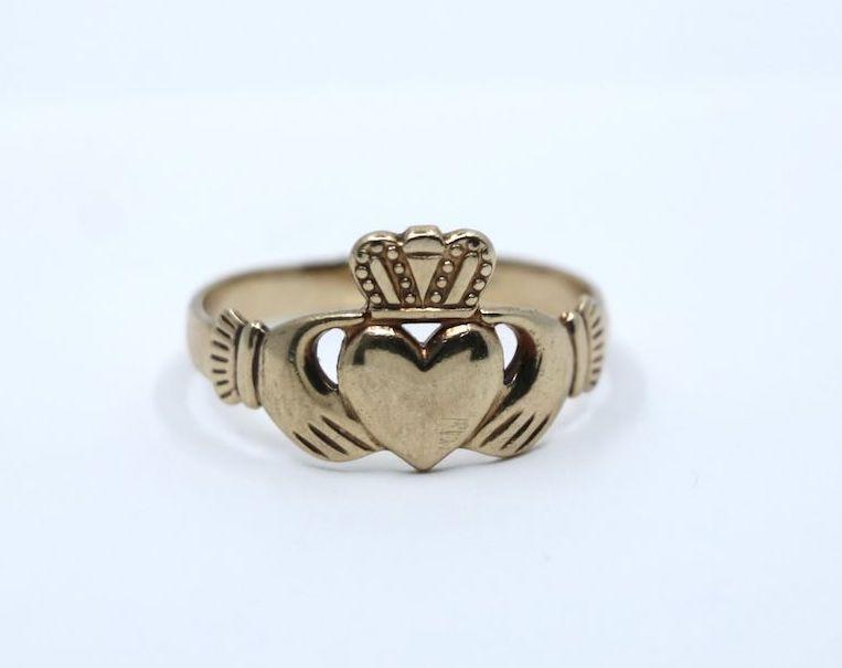 Antique 9K Gold Heart Shape Ring