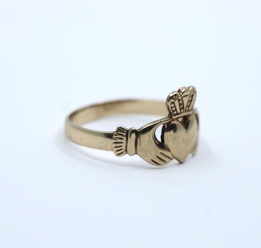 Antique 9K Gold Heart Shape Ring