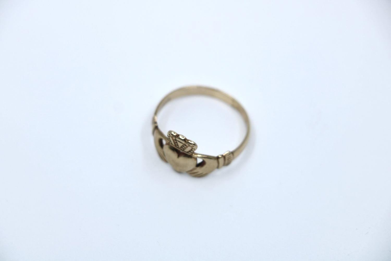 Antique 9K Gold Heart Shape Ring