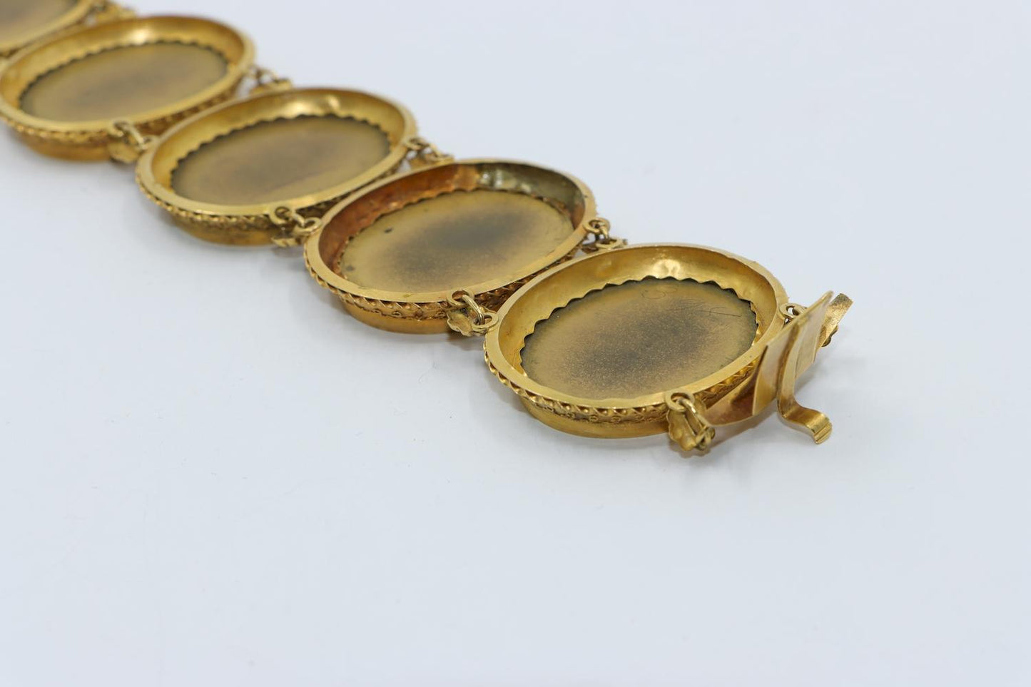 Victorian 18K Gold Pietra Dura Bracelet