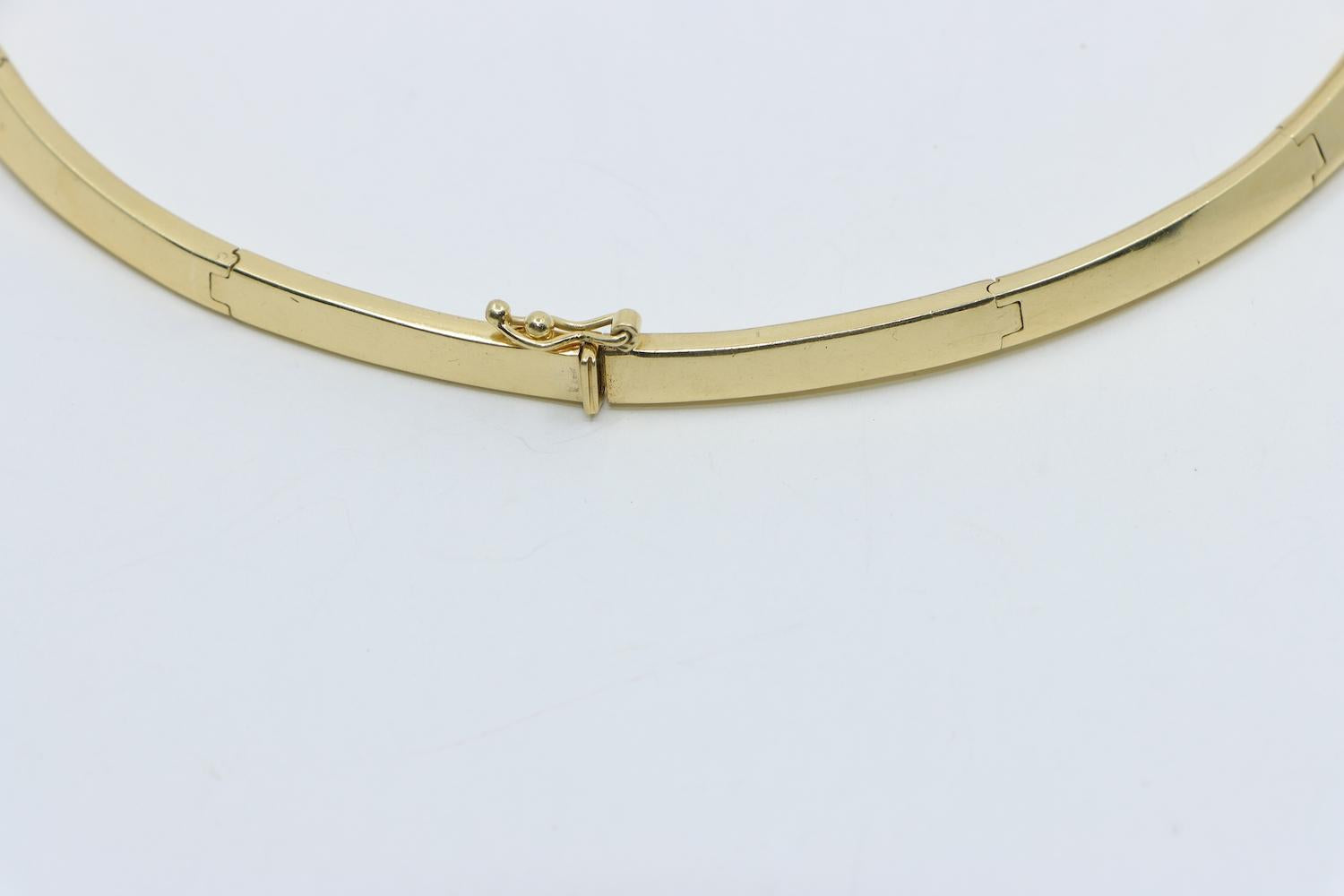 Vintage 18K Gold Sapphire Diamond Torque Necklace