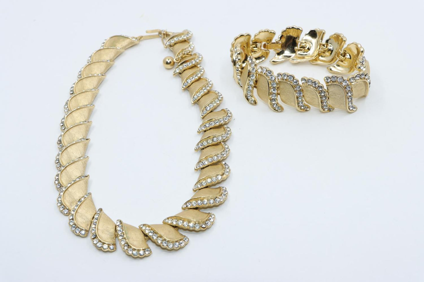 Vintage Trifari Gold Tone Rhinestones Bracelet & Necklace Set