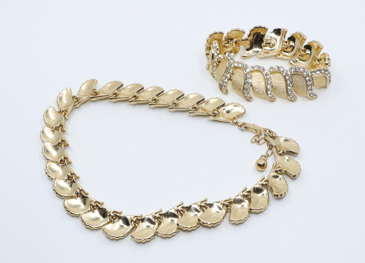 Vintage Trifari Gold Tone Rhinestones Bracelet & Necklace Set